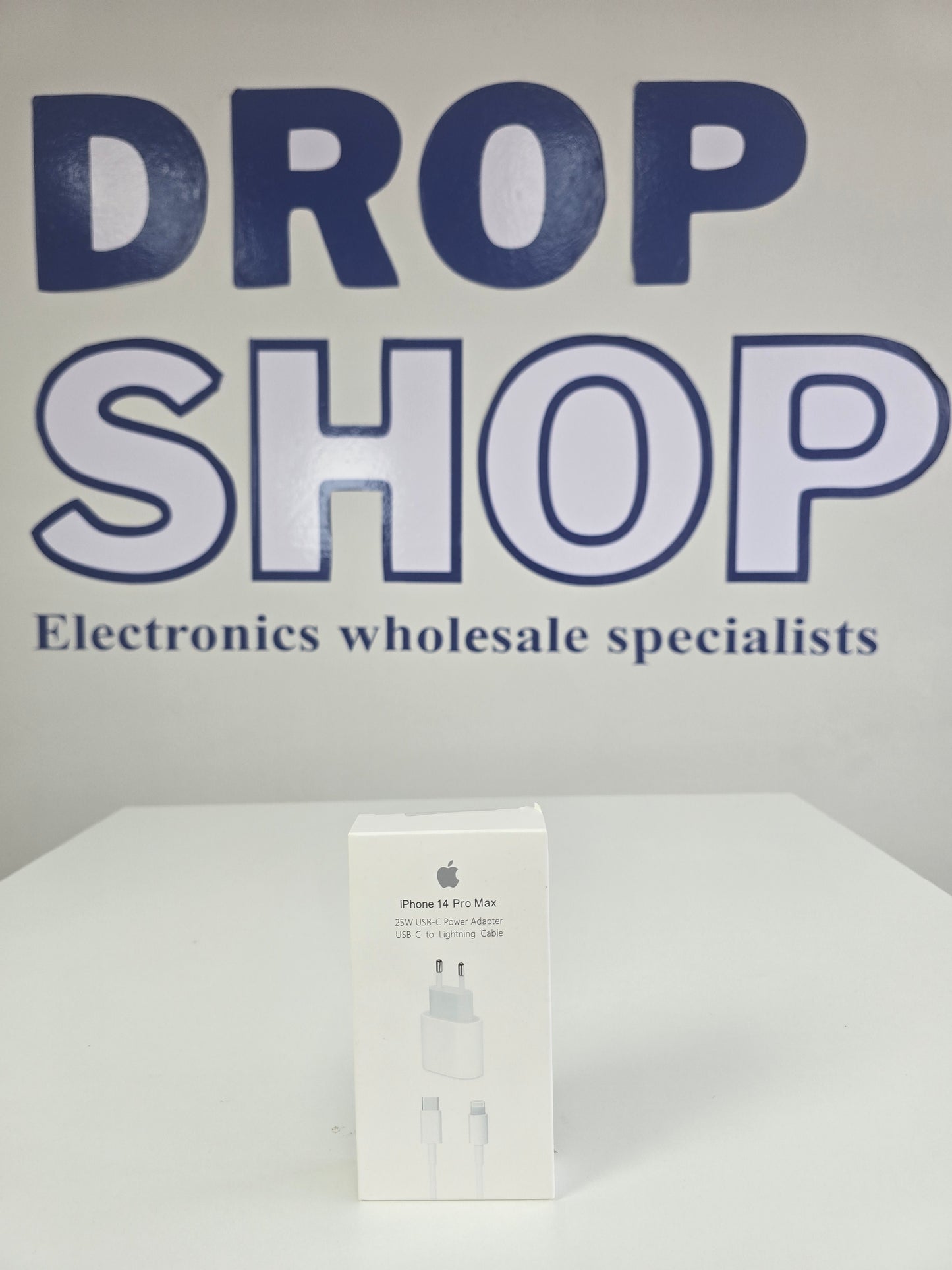 14 PRO MAX 25 W CHARGER