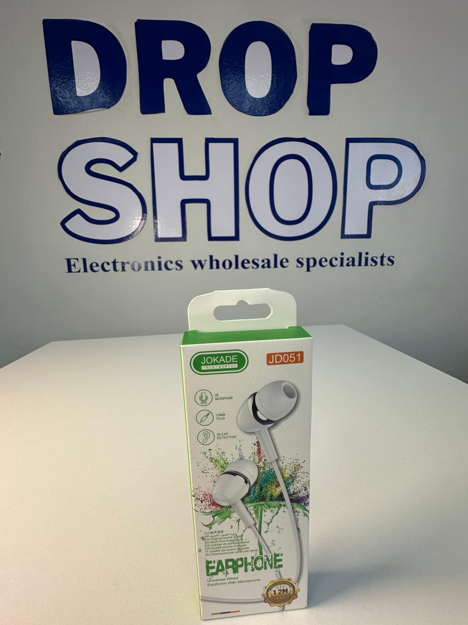 Jokade universal wired earphones